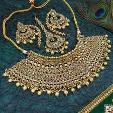 Gold Kundan Pearl Bridal Set